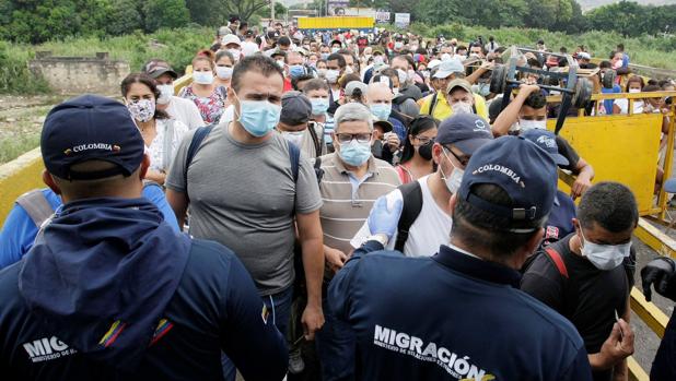 Los países de Latinoamérica toman medidas para frenar el avance del coronavirus