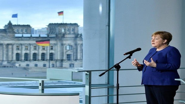 Merkel: «Estamos luchando contra un enemigo al que no conocemos»