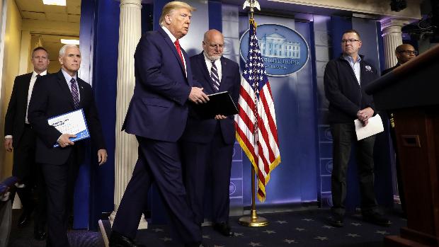 Trump anuncia el despliegue de la Guardia Nacional para combatir el coronavirus