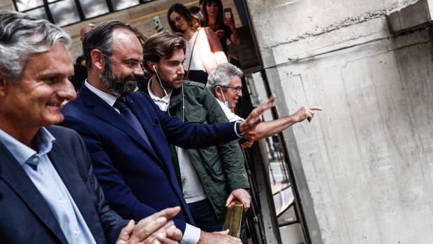 Revés de Macron en las municipales francesas y abstención récord