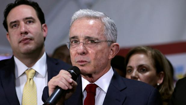El expresidente Uribe, a un paso de la libertad y de la Fiscalía