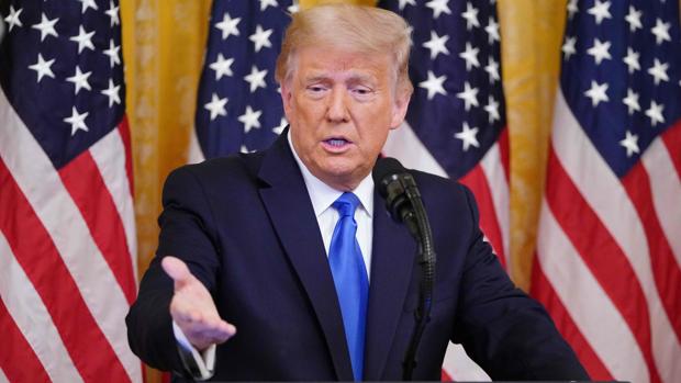 Trump prohíbe la compra de ron y puros de Cuba