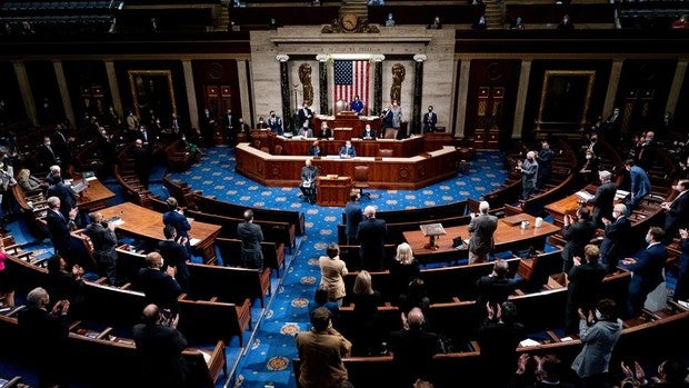 El Capitolio valida la victoria de Biden tras ser asaltado