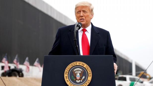 Trump pide, mientras se debate el «impeachment», que no haya violencia y se calmen los ánimos