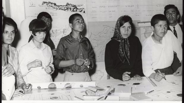 Geography_education,_Kabul_-_UNESCO_-_PHOTO0000004422_0001.tiff-kPyD--620x349@abc.jpg