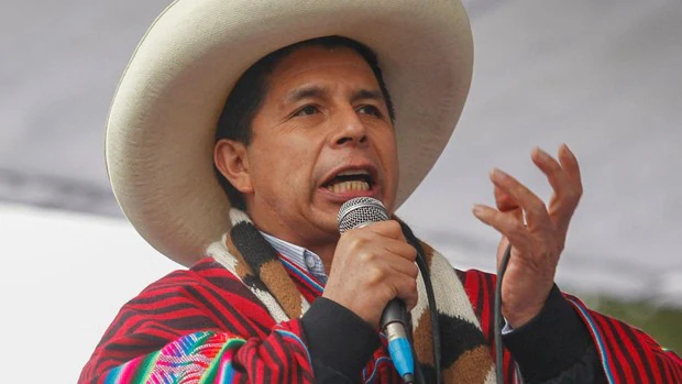 Castillo anuncia cambios en el Gobierno peruano sin hacer autocrítica