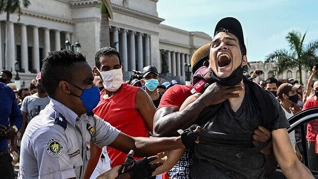 Cuba sentencia a 128 manifestantes del 11-J a 1.920 años de prisión