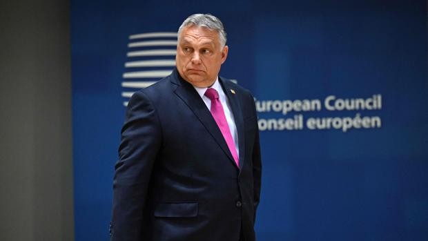 Orban se jacta de haber forzado a la comisión a permitirle comprar crudo ruso