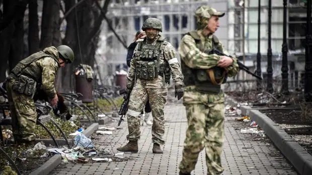 «No hay comida»: los soldados rusos se alimentan con carne de perro ante la escasez de raciones