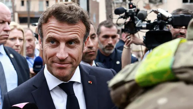 Macron rechaza un gobierno de unidad nacional y busca ampliar la mayoría presidencial en la Asamblea