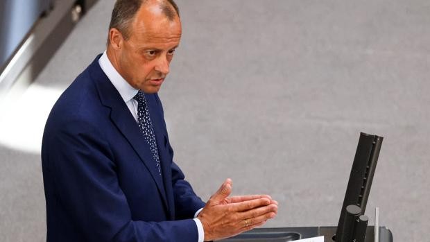 El líder de la oposición alemana: «El canciller Scholz ha sido un palo en la rueda de ayuda a Kiev»