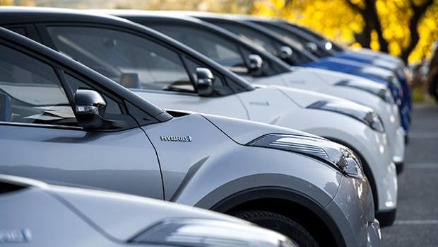 Los coches híbridos pagarán hasta un 60% menos que los coches más contaminantes