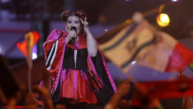 Netta ha deslumbrado con su «Toy» sobre el escenario lisboeta