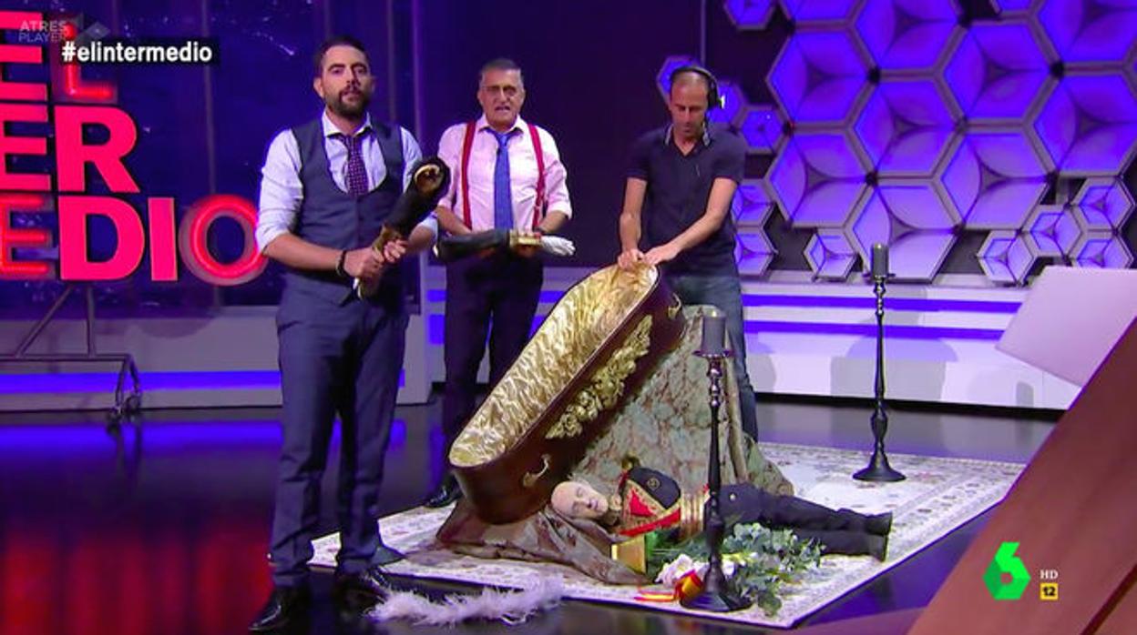 Telecinco ha simulado en directo una autopsia del marido de una presentadora
