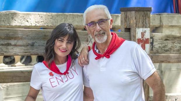 Javier Solano, junto a Elena S. Sánchez, en la presentación de la cobertura de Sanfermines 2019