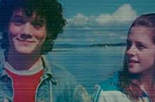 Yelchin y Stewart