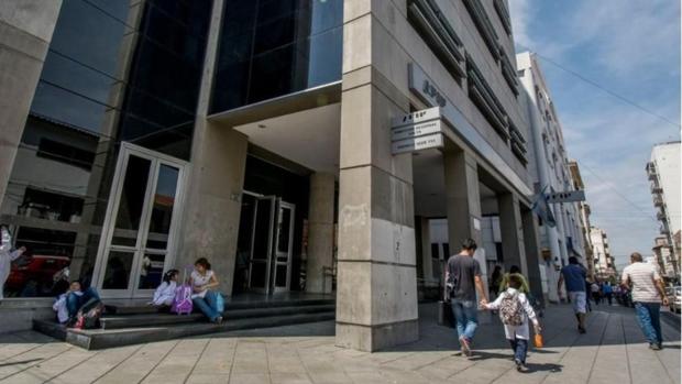 Imagen de las oficinas públicas donde tranbaja el contador público Sergio Lazarovich, de 59 años