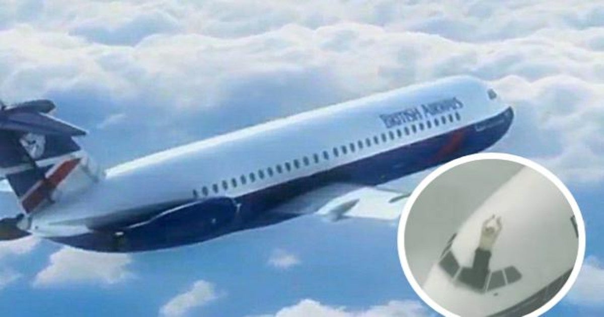 El Milagroso Aterrizaje De Un Vuelo Rumbo A Malaga Con El Piloto En El Techo Del Avion