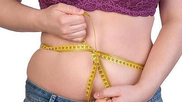 La grasa abdominal es perjudicial para la salud ósea y cardiovascular