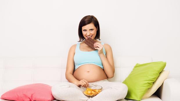 La flora intestinal del bebé parece venir determinada por la alimentación de la madre durante la gestación