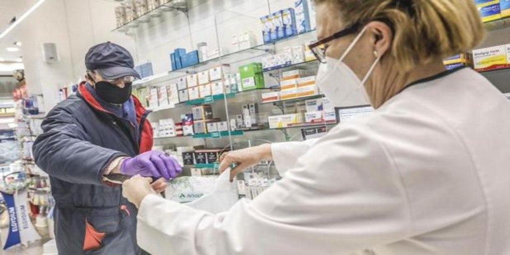 Los inmunólogos españoles advierten: «La pandemia no ha terminado»
