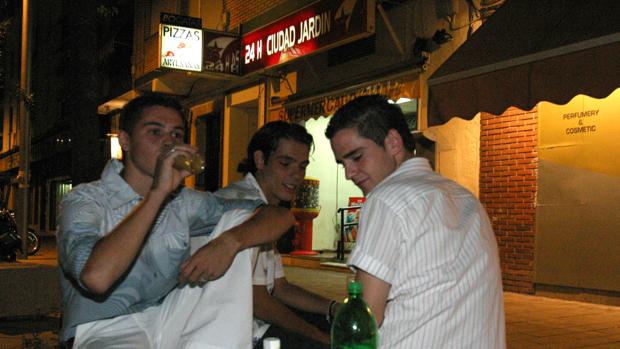Los menores de edad tienen un acceso sencillo a las bebidas alcohólicas