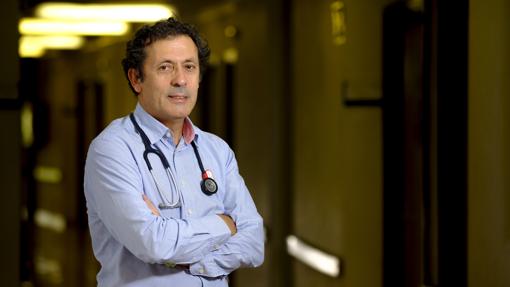 Paz-Ares dirige el servicio de Oncología del Hospital 12 de Octubre