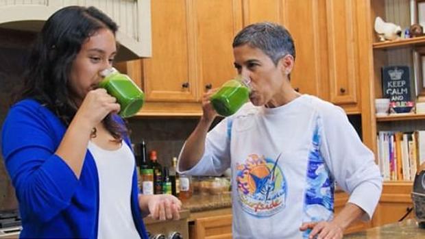 La youtuber Mari López junto a su sobrina, en uno de los vídeos del canal