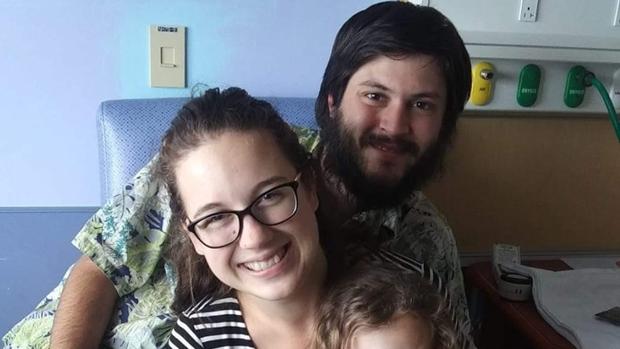 Taylor Bland y Joshua McAdams, los padres del mejor