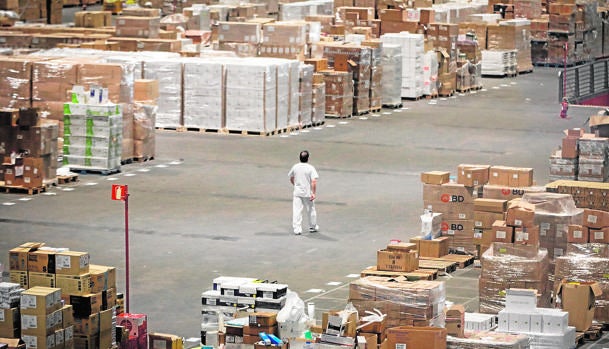 Aspecto del pabellón 10 de Ifema, donde se almacena material sanitario