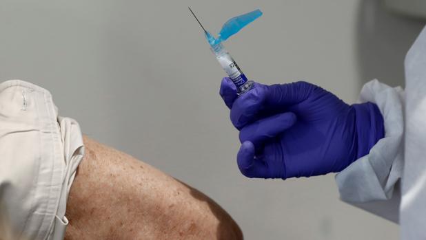 Navarra comenzaba ayer la campaña para ponerse la vacuna contra la gripe