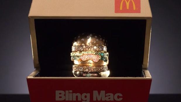 Bl'Bling Mac' el anillo de oro y diamantes que regala Mc Donald´s