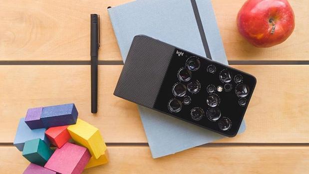 El dispositivo, con sus 16 lentes