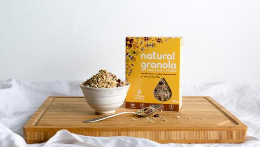 Granola de arándanos, cardamomo y amaranto de Natural Athlete