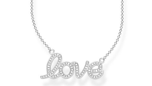 Collar con la palabra Love