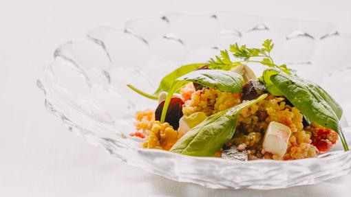 Ensalada de quinoa con remolacha, manzana y nueces de Tatel