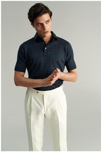 Polos de punto, la prenda informal más elegante