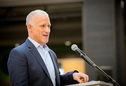 AWS desembarca en la educación universitaria española a través del CEU 1 Ken Eisner, director de AWS