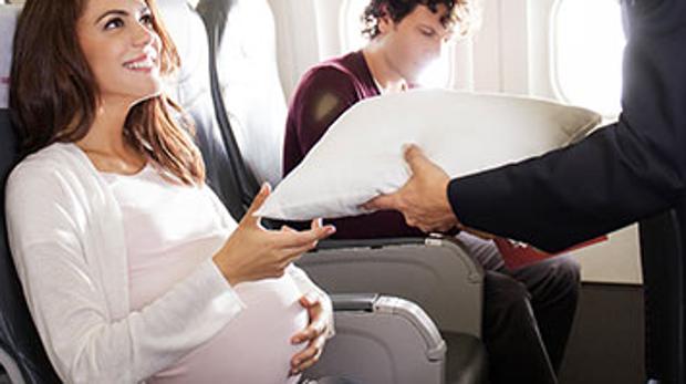 Iberia no exige ninguna autorización específica antes de las 28 semanas de gestación