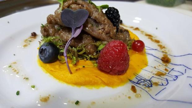 Ensalada de solomillos de ave de caza en escabeche ligero