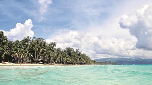 Playa de Boracay hace unos días, completamente desierta